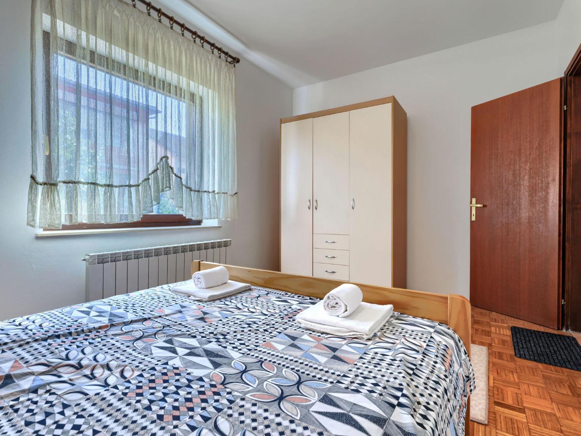 Apartment Zoki 1 By Interhome